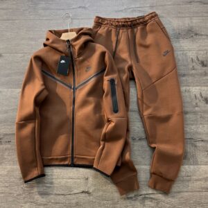 Nike Tech