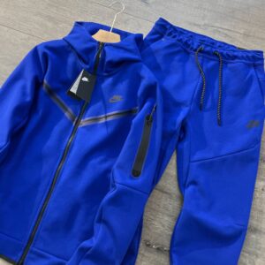 Nike Tech