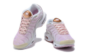 NIKE AIR MAX PLUS TN PINK