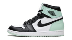 NIKE AIR JORDAN 1 RETRO IGLOO