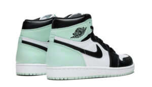 NIKE AIR JORDAN 1 RETRO IGLOO