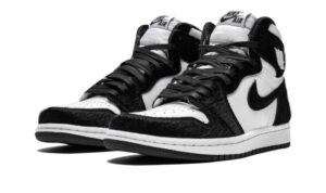 NIKE AIR JORDAN 1 PANDA