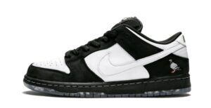 Nike SB Dunk Low Staple Panda Pigeon