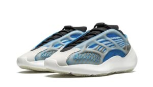 Adidas Yeezy Boost 700 V3 Arzareth